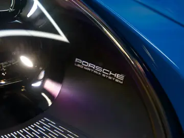 PORSCHE 911 GT3 VAT Lift PDLS  18'Seats Bose