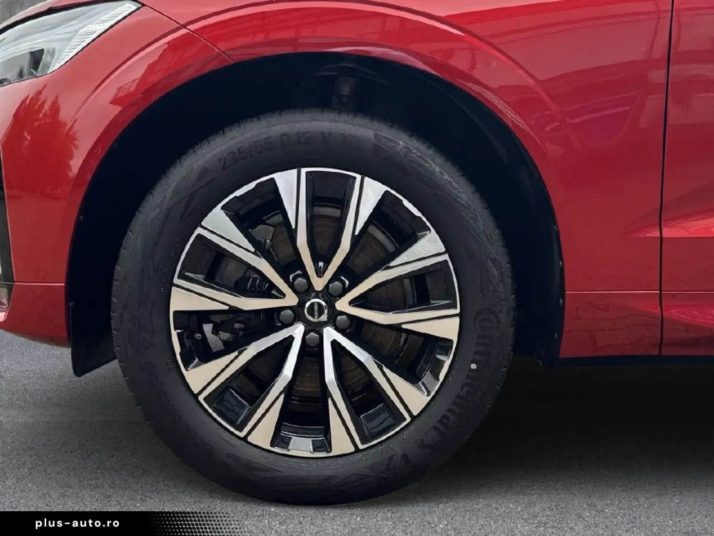 VOLVO XC60 B4 Benzin Plus Dark