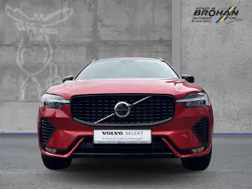 VOLVO XC60 B4 Benzin Plus Dark