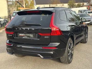 VOLVO XC60 Ultimate Dark AWD Leder HuD Pano B&W 360
