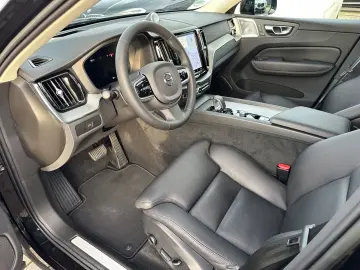 VOLVO XC60 Ultimate Dark AWD Leder HuD Pano B&W 360