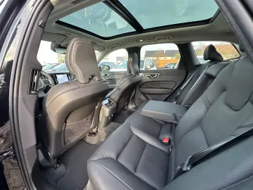 VOLVO XC60 Ultimate Dark AWD Leder HuD Pano B&W 360