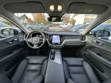 VOLVO XC60 Ultimate Dark AWD Leder HuD Pano B&W 360