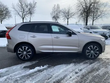 VOLVO XC60 Plus Dark AWD B4 Diesel EU6d StandHZG Leder