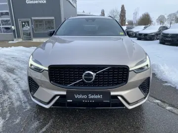 VOLVO XC60 Plus Dark AWD B4 Diesel EU6d StandHZG Leder