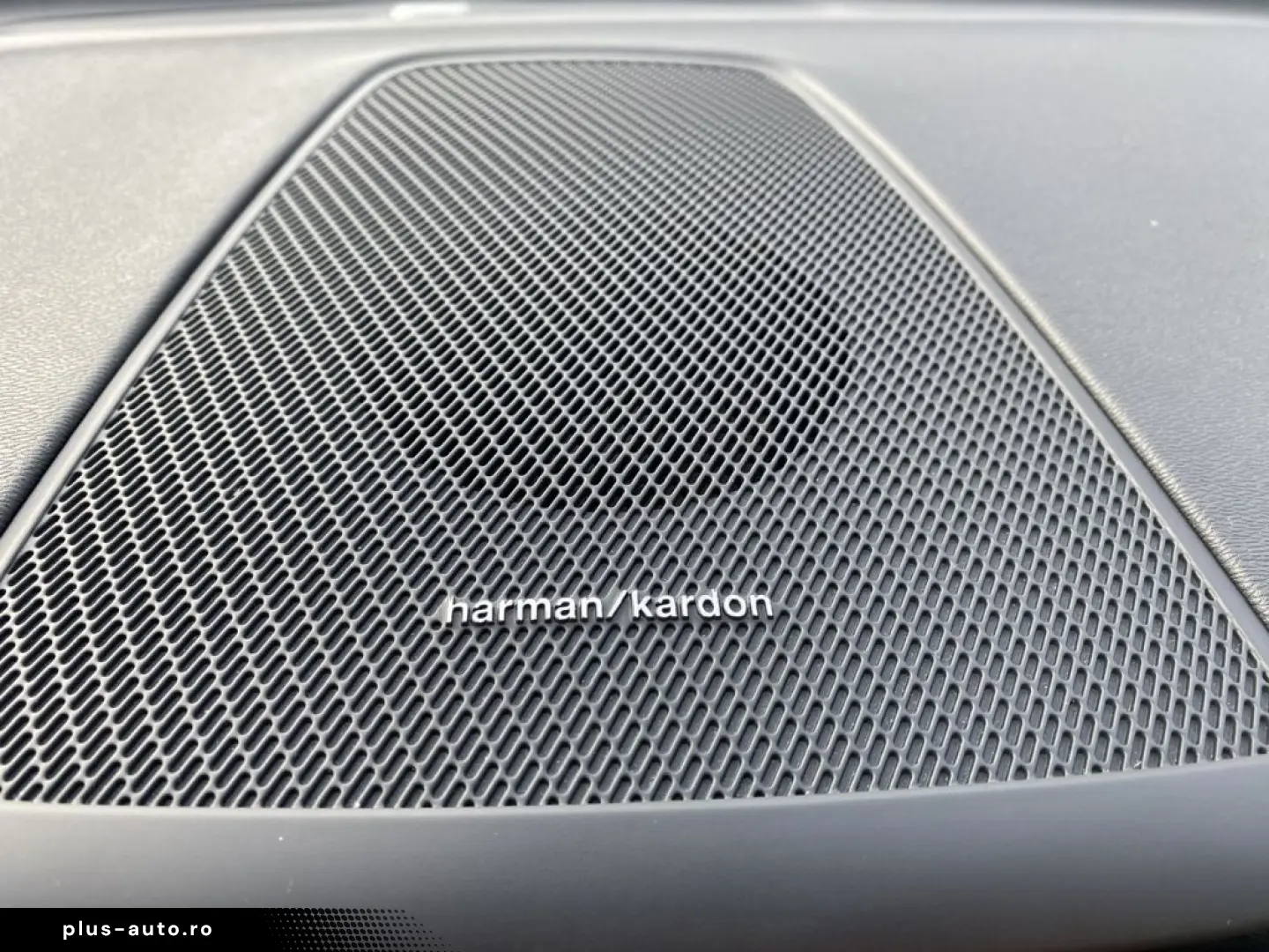 VOLVO XC60 Plus Dark AWD B4 Diesel EU6d StandHZG Leder