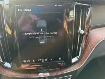 VOLVO XC60 B4 Diesel Ultimate Bright AWD