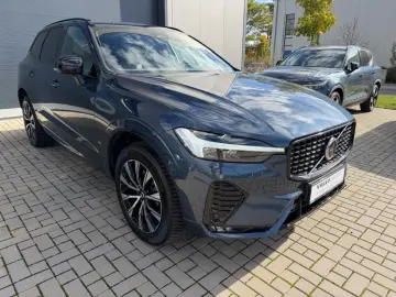 VOLVO XC60 Plus Dark AHK Leder Digitales Cockpit Memor