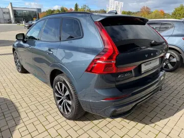 VOLVO XC60 Plus Dark AHK Leder Digitales Cockpit Memor