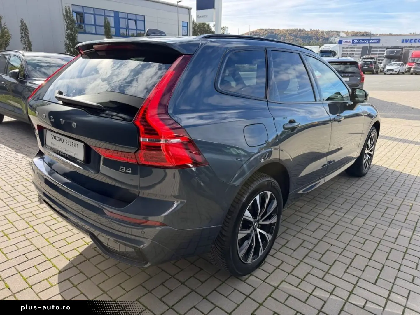 VOLVO XC60 Plus Dark AHK Leder Digitales Cockpit Memor