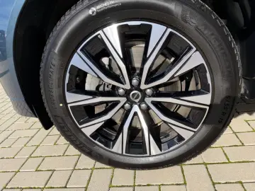 VOLVO XC60 Plus Dark AHK Leder Digitales Cockpit Memor