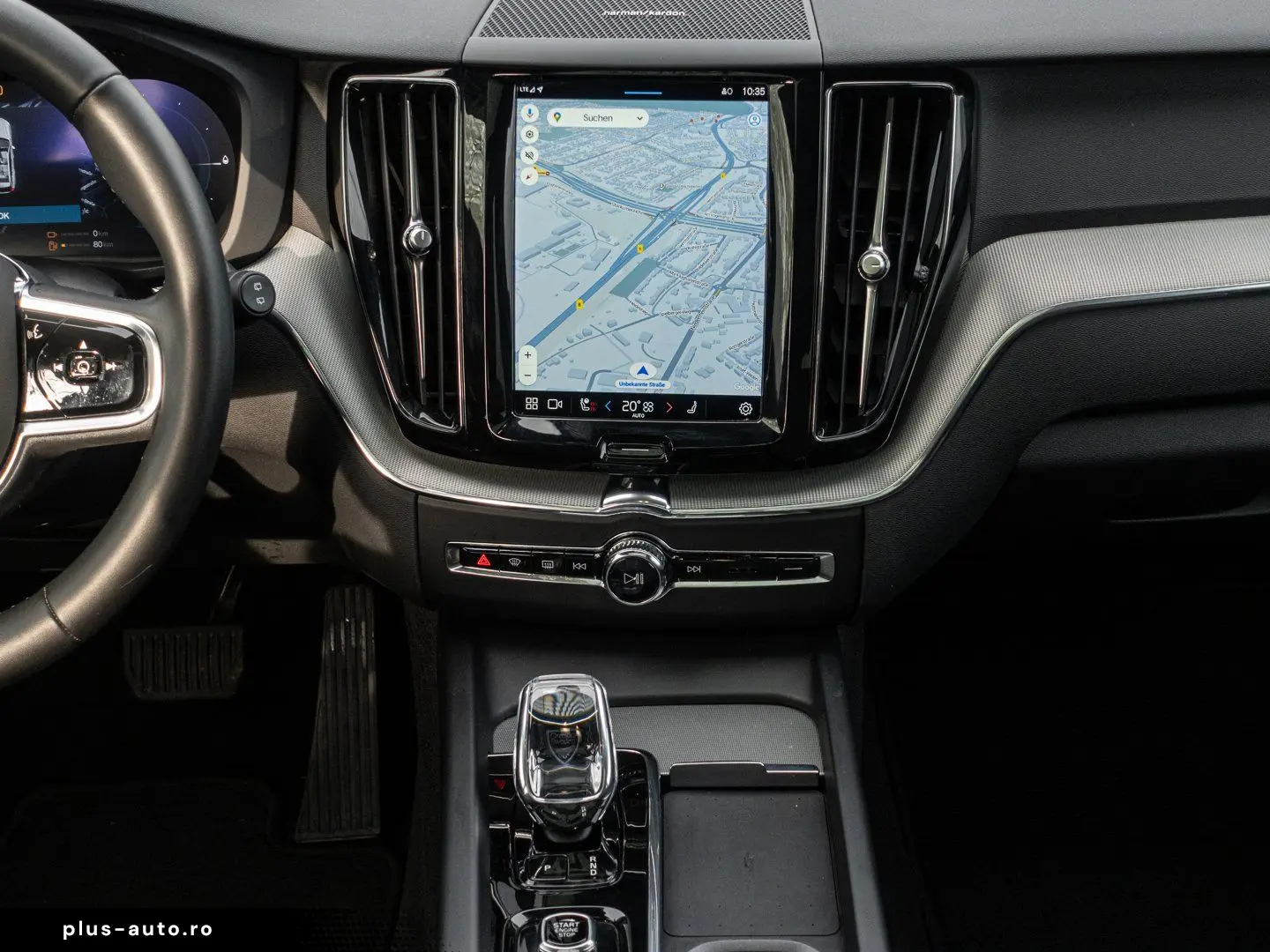 VOLVO XC60 T6 Twin Engine AWD R Design Plug-In Pano 36