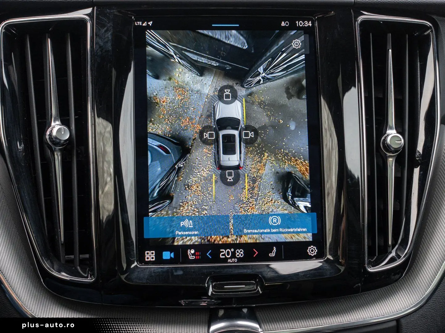 VOLVO XC60 T6 Twin Engine AWD R Design Plug-In Pano 36