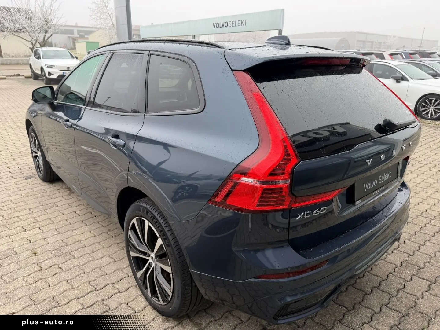 VOLVO XC60 B4 Ultimate Dark AWD HUD Leder Digitales Co