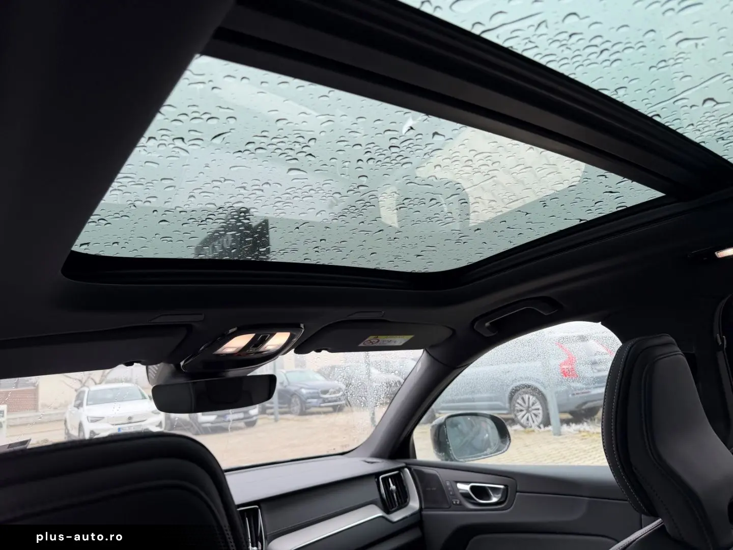 VOLVO XC60 B4 Ultimate Dark AWD HUD Leder Digitales Co