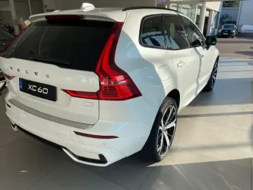 VOLVO XC 60 XC60 R Design Recharge Plug-In Hybrid AWD