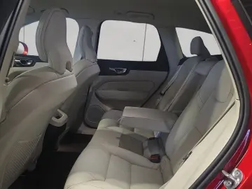 VOLVO XC60 B5 B AWD Core