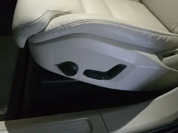 VOLVO XC60 B5 B AWD Core