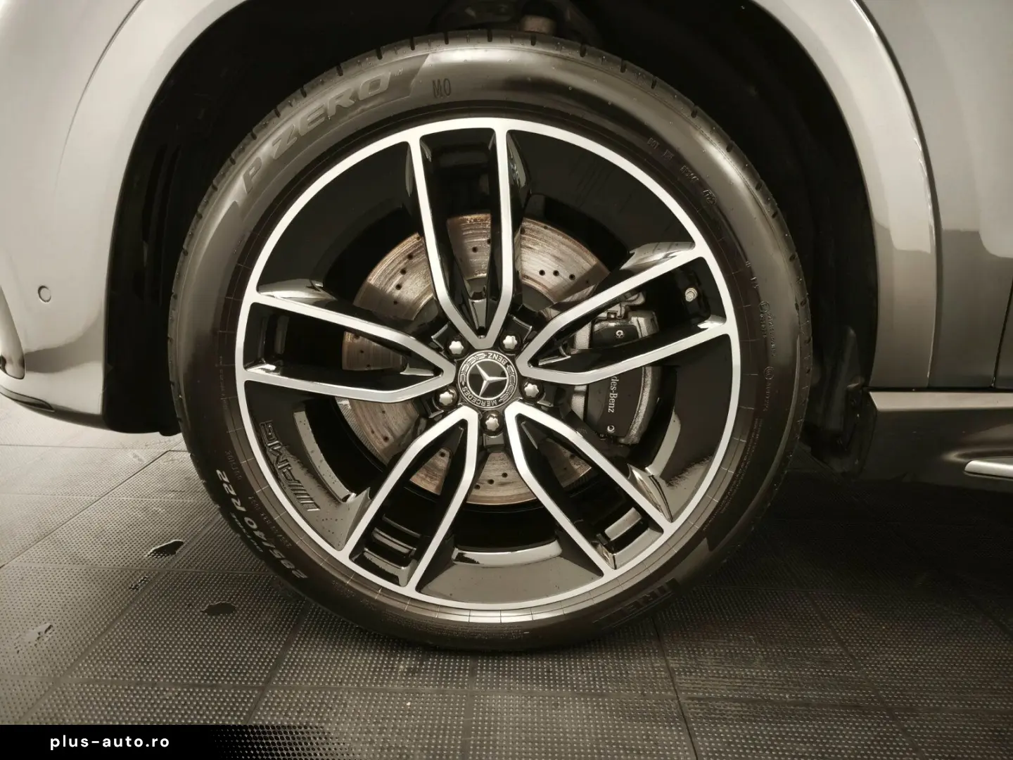 MERCEDES-BENZ GLE 450 4M AMG Premium  Airmatic Pano Night 22