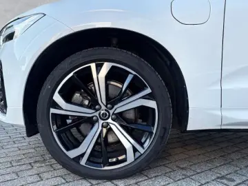 VOLVO XC60 R Design T6 21''LM AHK ACC Goog&hellip;