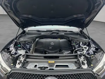 MERCEDES-BENZ GLC 400 e 4M AMG