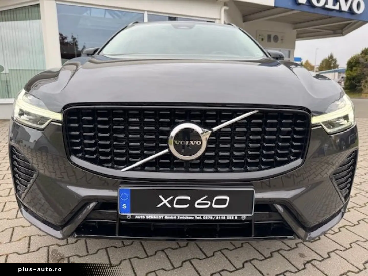 VOLVO XC60 B4 D AWD Plus Dark