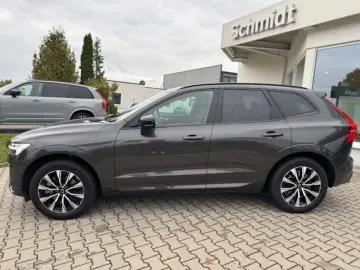 VOLVO XC60 B4 D AWD Plus Dark