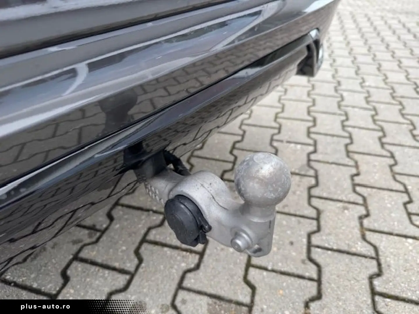 VOLVO XC60 B4 D AWD Plus Dark