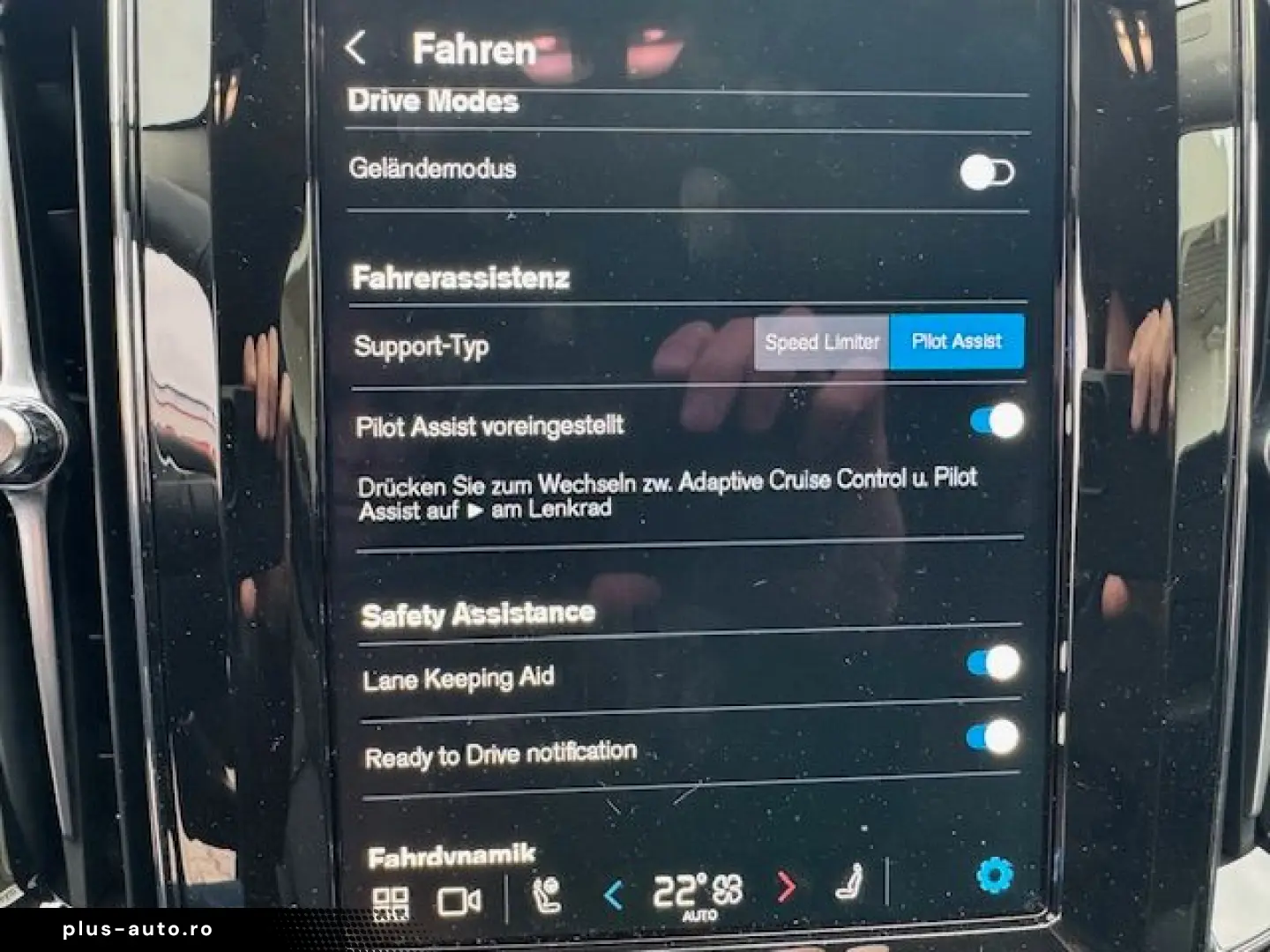 VOLVO XC60 B4 D AWD Plus Dark