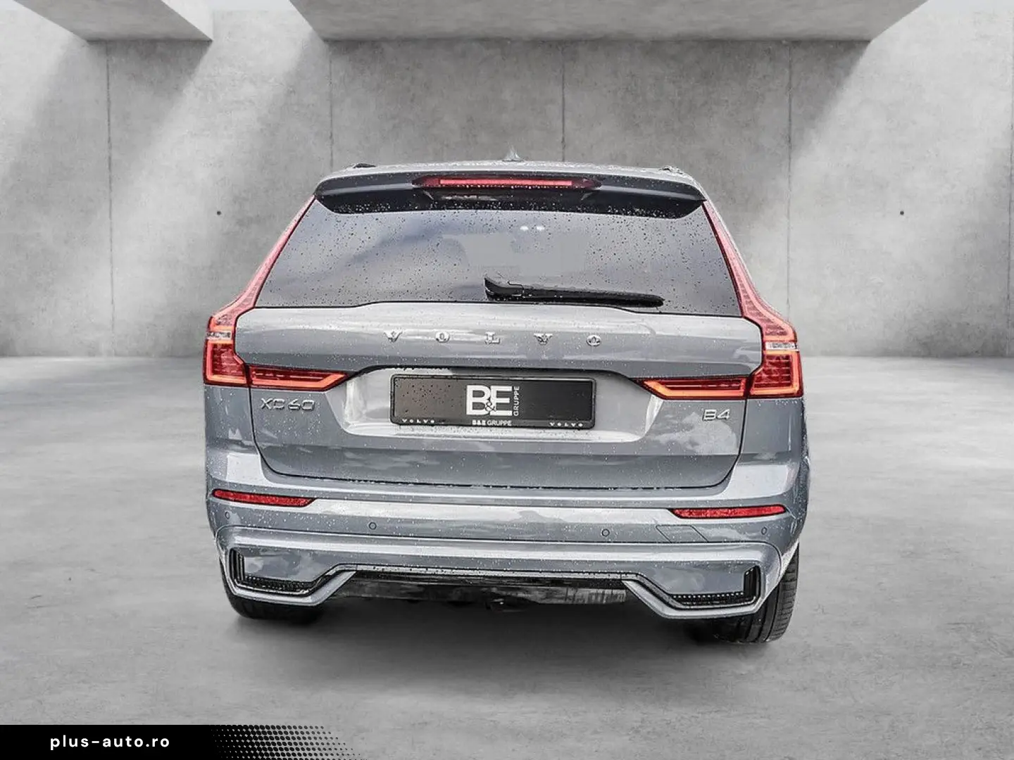 VOLVO XC60 B4 Plus Dark H K HGSD FACEL. STANDHZ LED