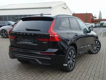VOLVO XC60 Plus Dark B5 AWD Mild-Hybrid  360 Cam Pano.