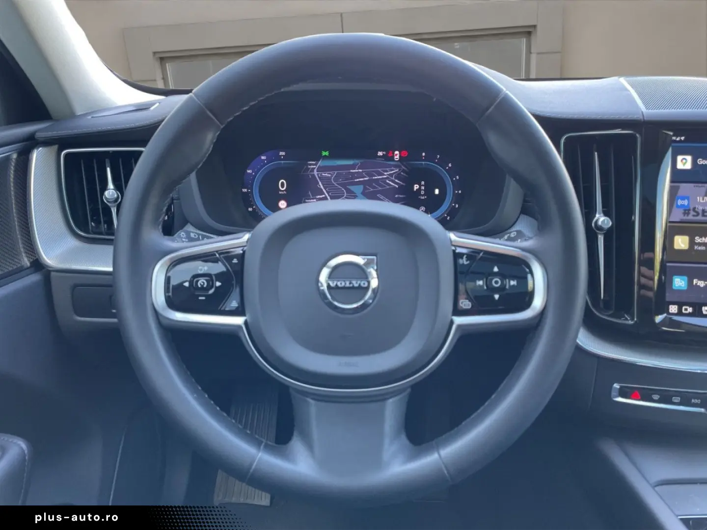 VOLVO XC60 B5 AWD Ultimate Dark AHK LED NAVI 20LM HuD