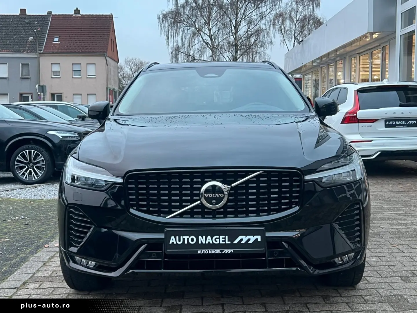 VOLVO XC60 B5 AWD Plus Dark HEAD UP FLED 21  HK