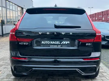 VOLVO XC60 B5 AWD Plus Dark HEAD UP FLED 21  HK