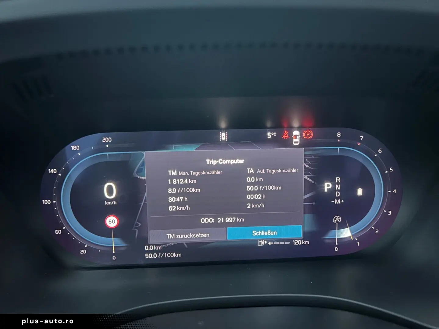 VOLVO XC60 B5 AWD Plus Dark HEAD UP FLED 21  HK