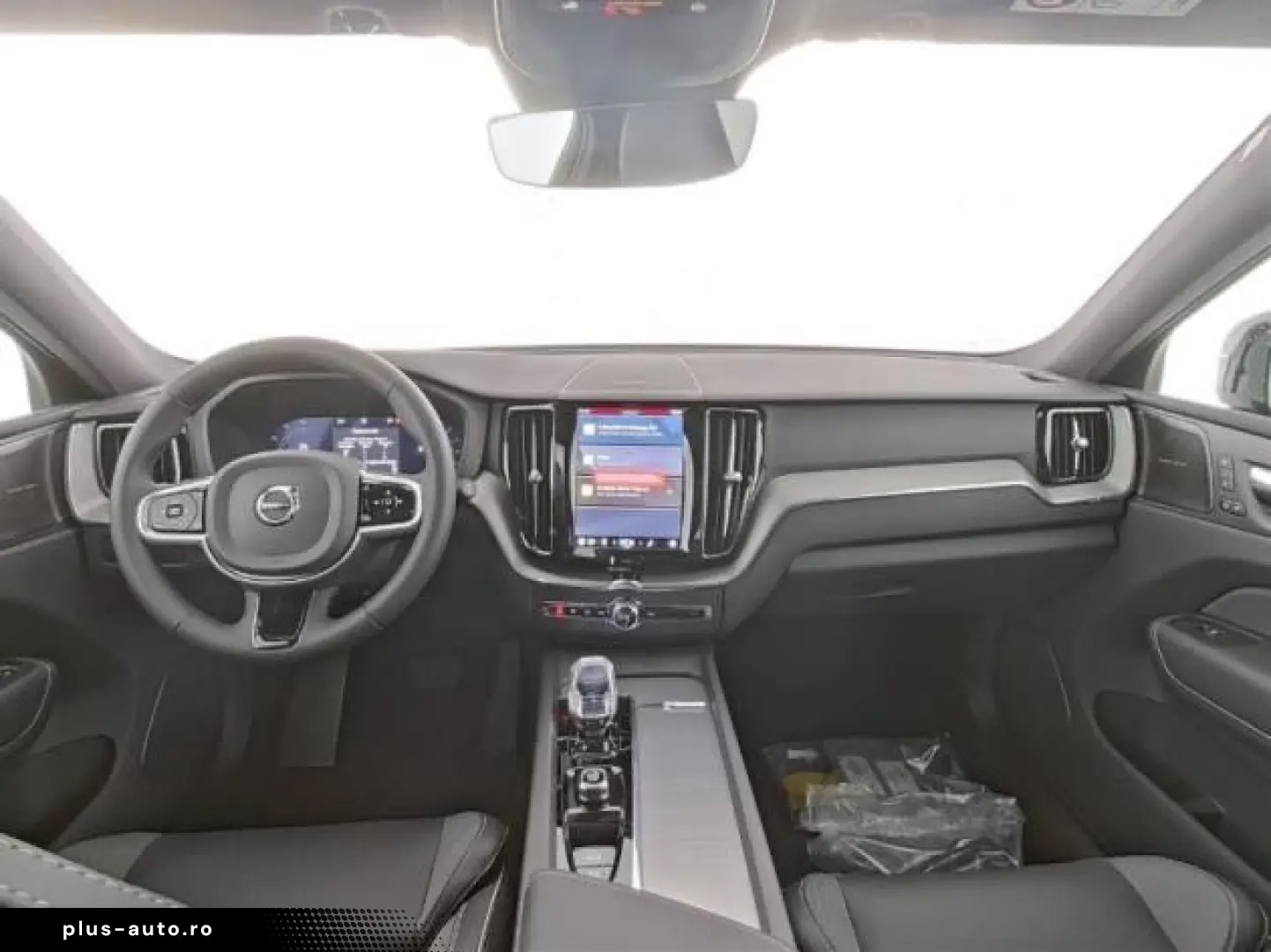 VOLVO XC60 B5 Plus Black Edition AWD PANOSD 360 MATRIX