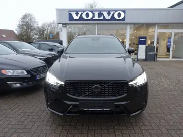 VOLVO XC60 Black Edition Plus B5 AWD Mild-Hybrid H&K