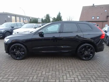 VOLVO XC60 Black Edition Plus B5 AWD Mild-Hybrid H&K