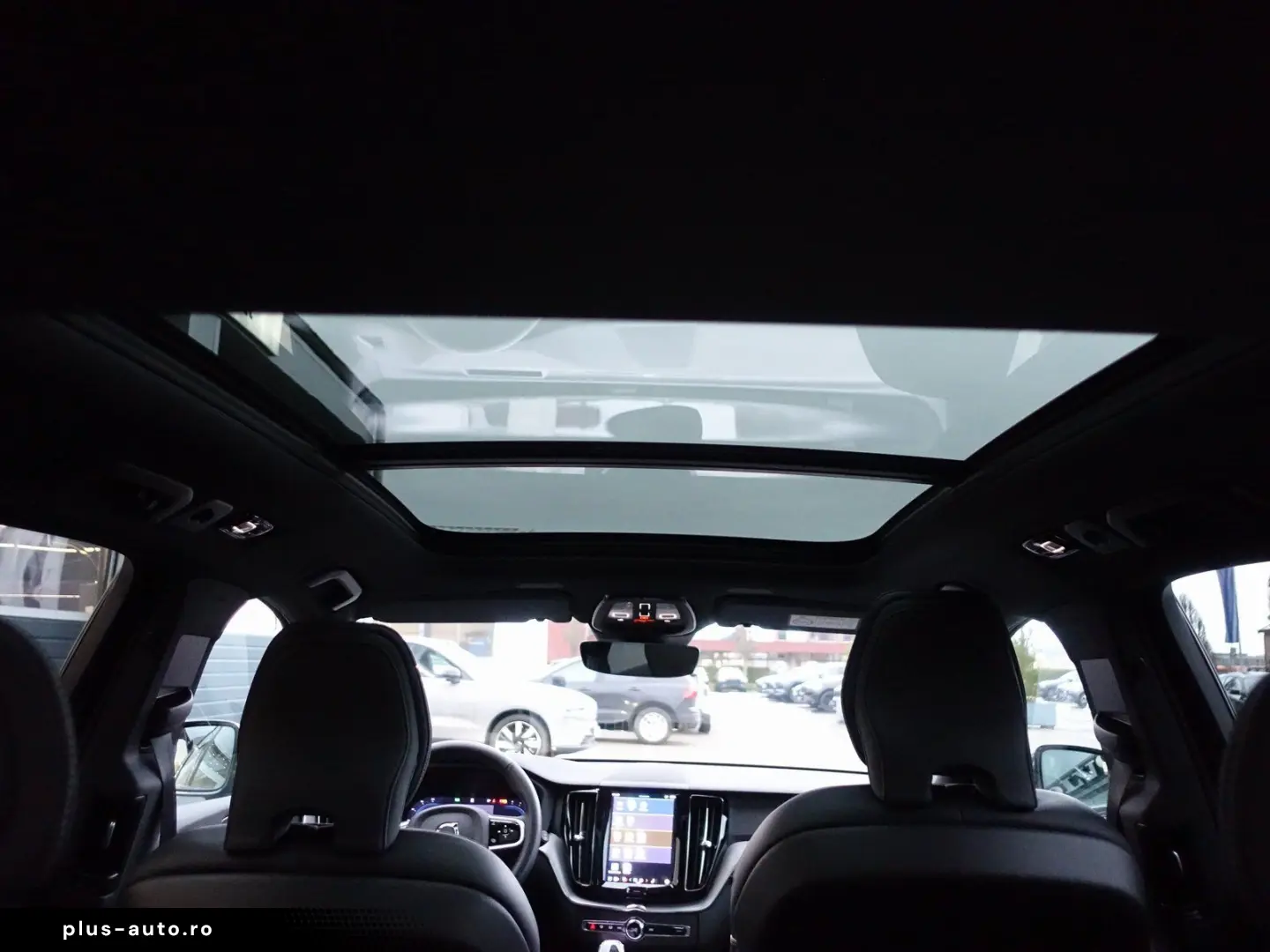 VOLVO XC60 Black Edition Plus B5 AWD Mild-Hybrid H&K