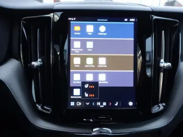 VOLVO XC60 Black Edition Plus B5 AWD Mild-Hybrid H&K