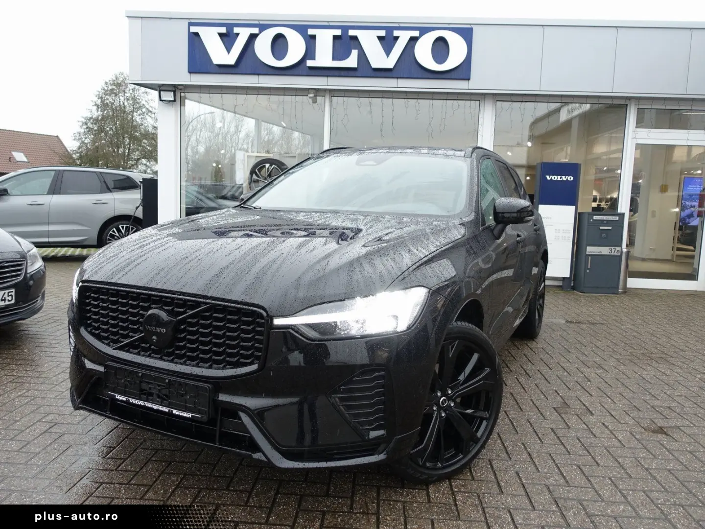 VOLVO XC60 Black Edition Plus B5 AWD 360  Pano HeadUP
