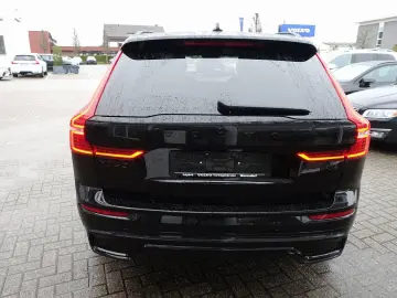 VOLVO XC60 Black Edition Plus B5 AWD 360  Pano HeadUP