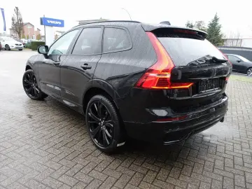 VOLVO XC60 Black Edition Plus B5 AWD 360  Pano HeadUP