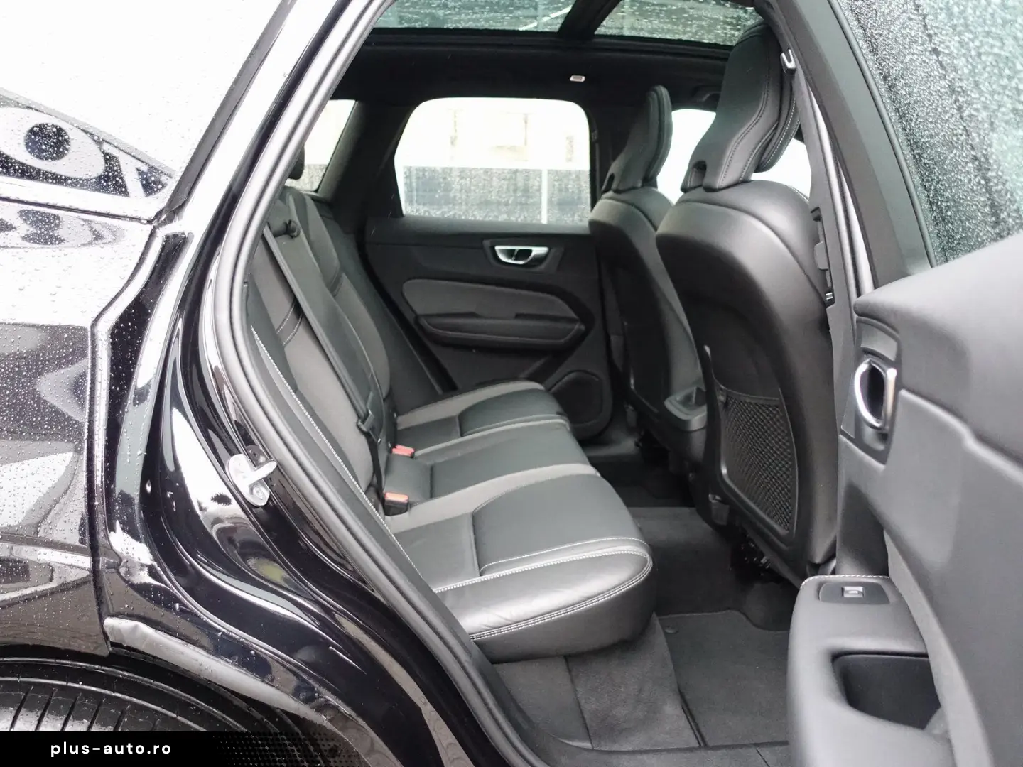 VOLVO XC60 Black Edition Plus B5 AWD 360  Pano HeadUP