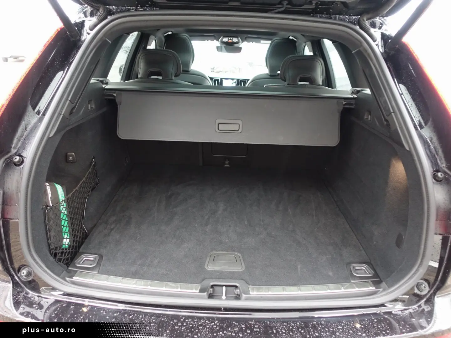 VOLVO XC60 Black Edition Plus B5 AWD 360  Pano HeadUP