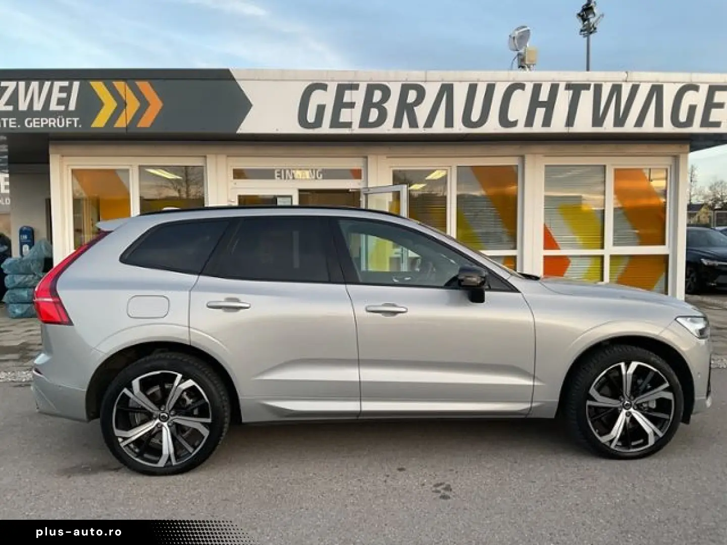 VOLVO XC60 B4 Plus Dark 2WD ACC 360  HK 21  Google