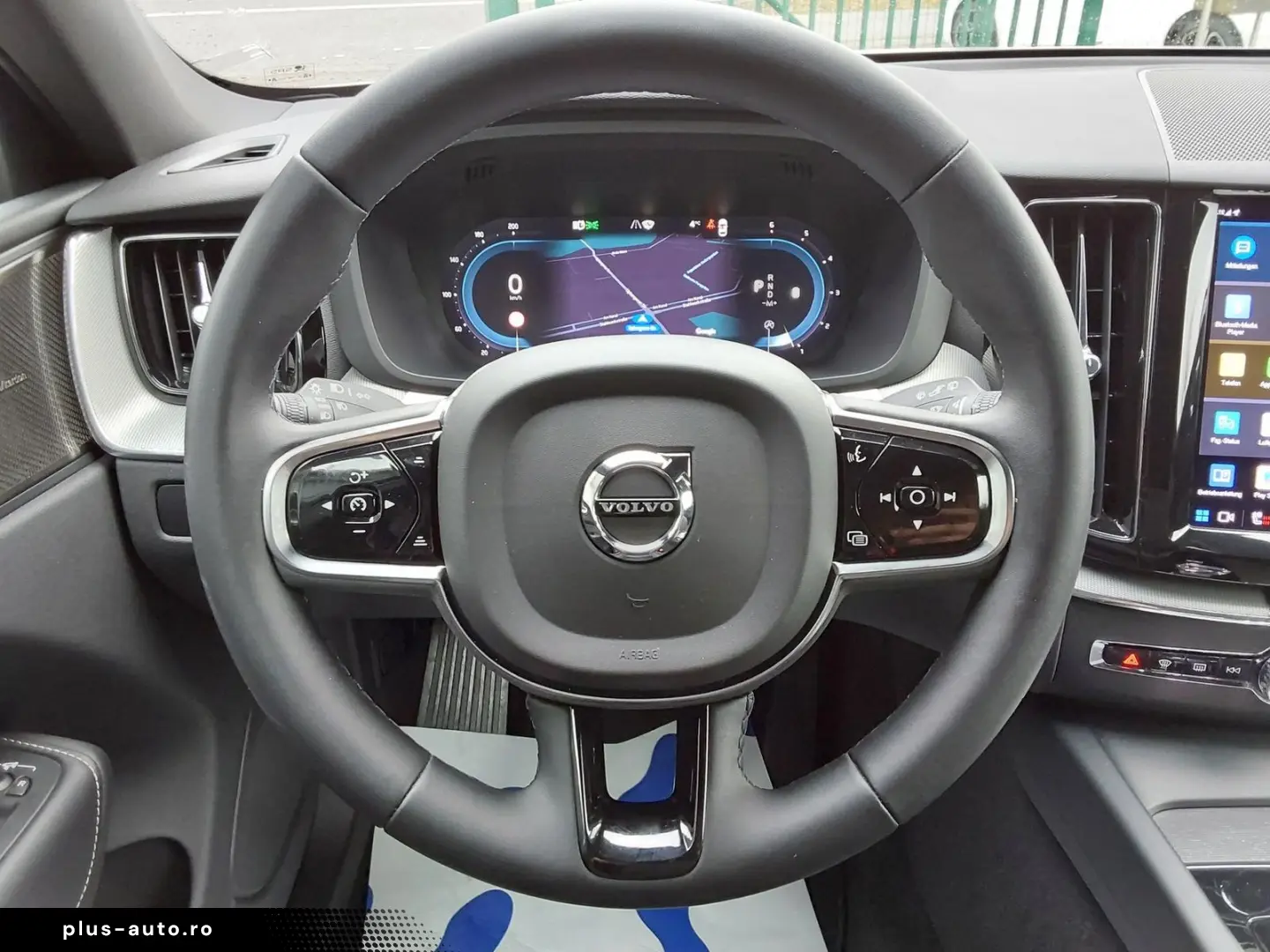 VOLVO XC60 B4 D AWD Plus Dark ACC LED SHZ PDC NAV K...