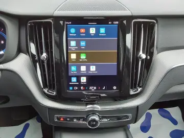 VOLVO XC60 B4 D AWD Plus Dark ACC LED SHZ PDC NAV K...