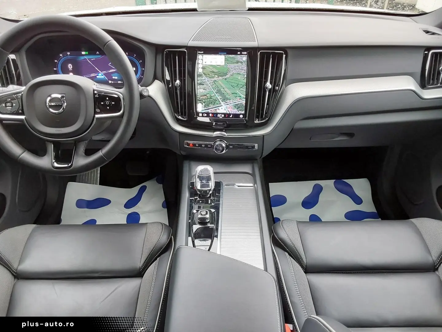 VOLVO XC60 B4 D AWD Plus Dark ACC LED SHZ PDC NAV K...