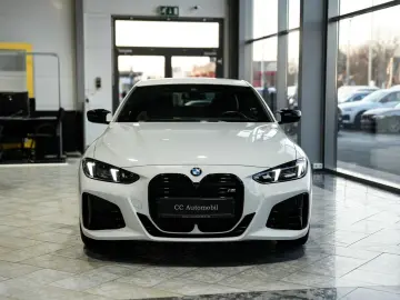 BMW M440 i xDrive Coupe